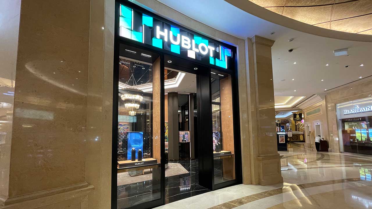 led display for Hublot Watch Shop