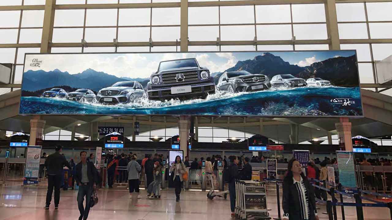 airport display screens