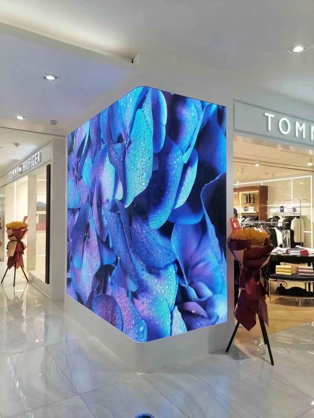 led display-for-retail-store